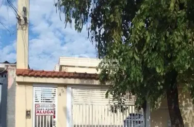 Casa padrao para alugar na vila re, sao paulo - 2 suites, varanda e garagem!