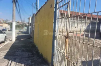 Casa padrao a venda na vila re em sao paulo - 3 dormitorios, 3 cozinhas, 6 garagens!