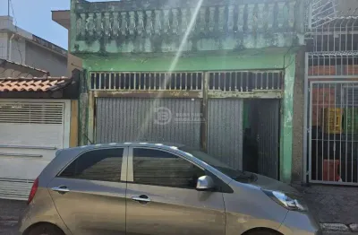 Casa a venda - dividida em 2 residencias - 1 vaga de garagem -v. taquari - itaquera