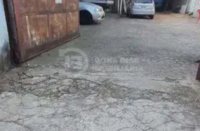 Terreno com galpao com 640m2 de area a venda no burgo paulista/sp