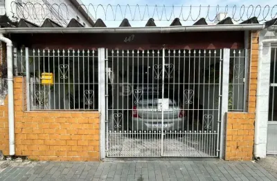 Linda casa a venda na vila guilhermina, 3 dormitorios, 2 banheiros, otima localizacao
