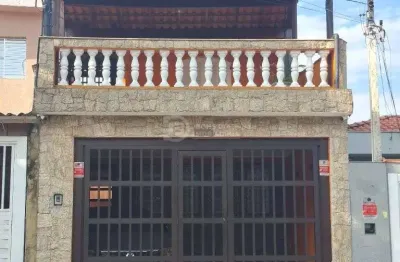 Casa a venda no jardim popular, sao paulo - 3 dormitorios, suite e 2 vagas na garagem.