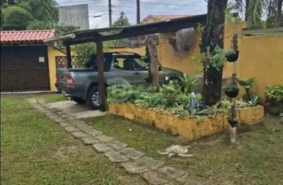 Casa com 3 quartos e quintal a venda no gaivotas itanhaem/sp