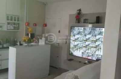 Apartamento a venda - 2 quartos e sacada - 1 vaga de garagem - cangaiba