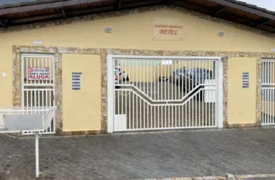 Casa com 2 quartos para alugar na Rua Benedito Otoni, 127, Vila Ré, São Paulo