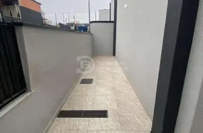 Casa com 2 quartos para alugar na Rua Itinguçu, 2263, Vila Ré, São Paulo