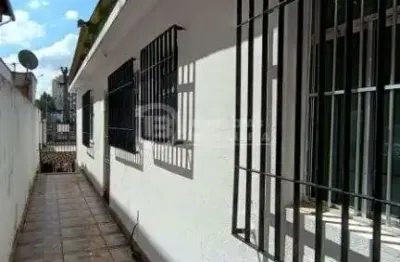 Casa terrea individual com corredor lateral para venda na  vila  carmosina em itaquera com 3 quartos e 2 vagas