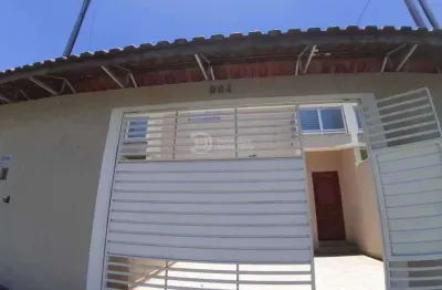 Casa com 2 quartos para alugar na Rua Nhatumani, 964, Vila Ré, São Paulo