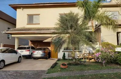 Sobrado de luxo com piscina aquecida em condominio de alto padrao em atibaia