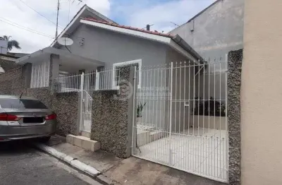 Casa terrea a venda - 2 quartos e 1 vaga de garagem, quintal - vila granada