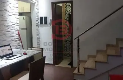 Sobrado em condominio com 2 quartos 1 vaga de garagem a venda, vila re