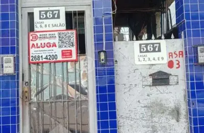 Casa com 3 dormitorios para Alugar na Vila Re, Sao Paulo - Aceita Pet!