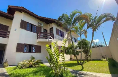 Espaçosa casa com 3 dormitórios e terreno amplo nos ingleses - florianópolis