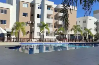 Excelente apartamento em canasvieiras com piscina a 7 minutos da praia