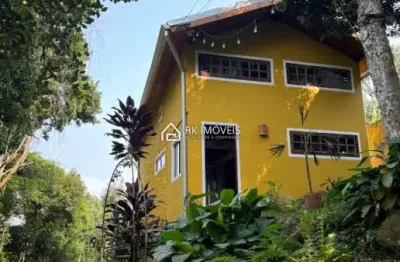 Linda casa em ponta das canas cercada de natureza com vista para o mar!