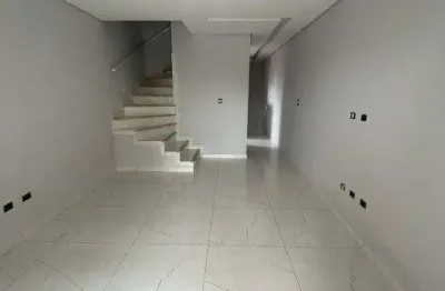 Sobrado duplex com 2 quartos à venda, 84 m² por r$ 350.000 - maracanã - praia grande/sp
