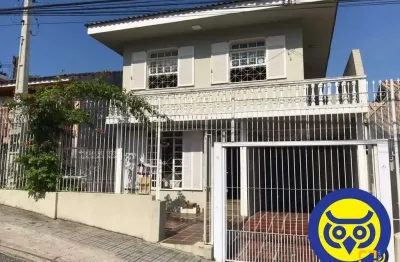 Casa - 4 dormitórios - venda no centro de florianópolis - viabilidade para o comércio