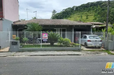 Casa com 3 quartos à venda na Rua Anita Garibalde, Centro, São Francisco do Sul