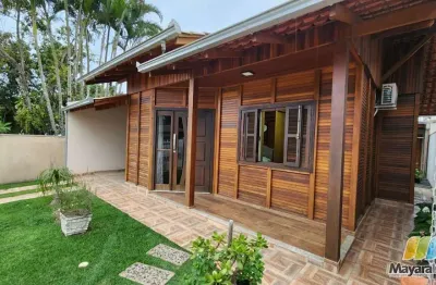 Casa terrea de madeira de lei , ubatuba - são francisco do sul