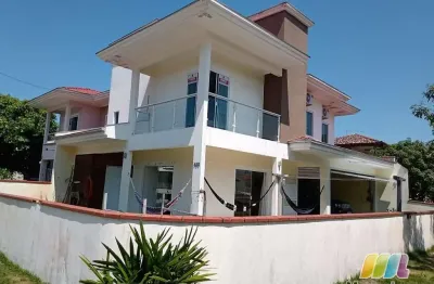 Casa com 3 quartos à venda na Rua Benedito Novo, Centro, São Francisco do Sul