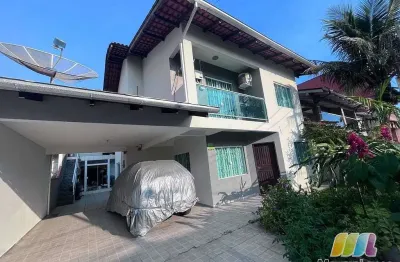 Casa com 5 quartos à venda na Rua Rio Grande do Sul, Balneário Enseada, São Francisco do Sul