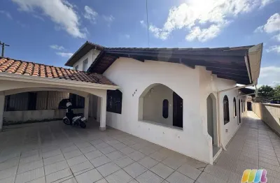 Casa com 4 quartos à venda na Avenida Nereu Ramos, Rocio Grande, São Francisco do Sul