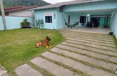 Casa com 4 quartos à venda na Rua Praga, Itaguaçu, São Francisco do Sul