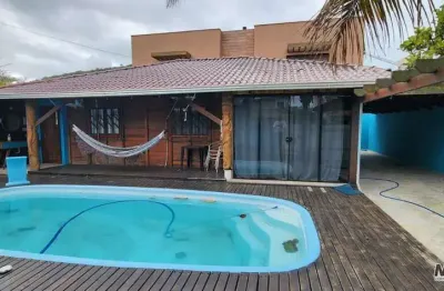 Casa com 4 quartos à venda na Rua Santiago, Itaguaçu, São Francisco do Sul