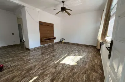 Casa 350m² + edícula 2 andares | 3 vagas | localização privilegiada