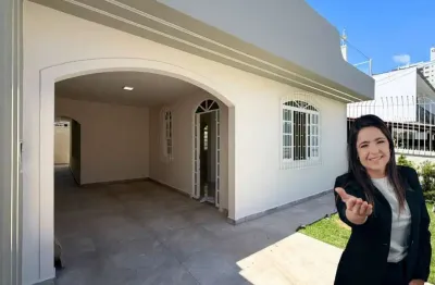 Casa com 3 quartos à venda na rua francisco pedro cunha, 148, kobrasol, são josé, 98 m2 por r$ 850.000