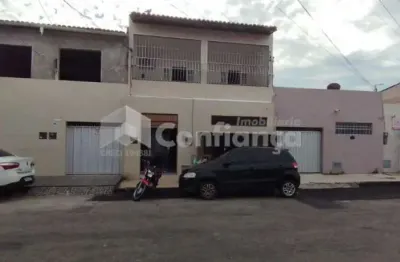 Casa com 4 quartos à venda na Rua Eretides Alencar, 280, Jardim Iracema, Fortaleza