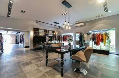 Casa à venda na Rua Professor João Brito, Vila Nova Conceição, São Paulo, 350 m2 por R$ 8.400.000