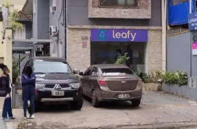 Casa à venda na Avenida Pavão, Moema, São Paulo, 230 m2 por R$ 2.990.000