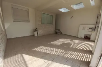 Casa com 3 quartos à venda na Rua Lutécia, 576, Vila Carrão, São Paulo