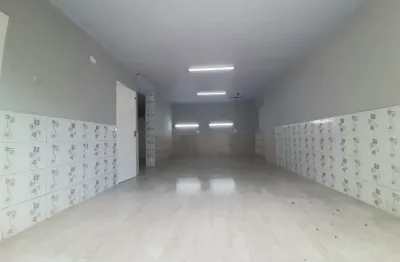 Locação de sala comercial térrea/2 banheiros/porta de aço/ideal para mecanica de moto e vendas/venda de peças/vendas de bicicletas elétricas