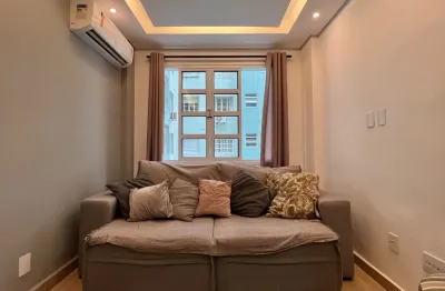 Vendo apartamento com 1 dorm, sala, cozinha, banheiro, lavanderia, reformado, no josé menino.