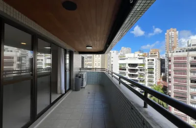 Apartamento 3 suítes, 4 dormitórios, 2 vagas, sala ampla, varanda com churrasqueira, vaga demarcada.
