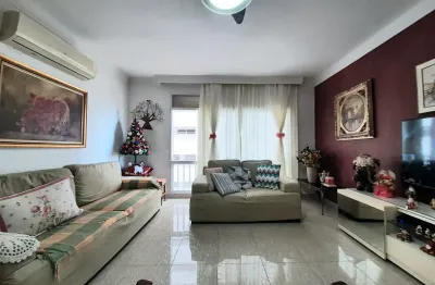 Edificio pé na areia em santos/1 suíte/1 vaga/saída exclusiva para praia.