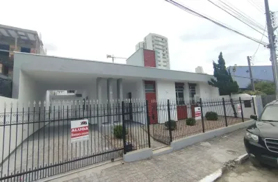 Casa para locação em itajaí, são judas, 3 dormitórios, 1 suíte, 1 banheiro, 2 vagas