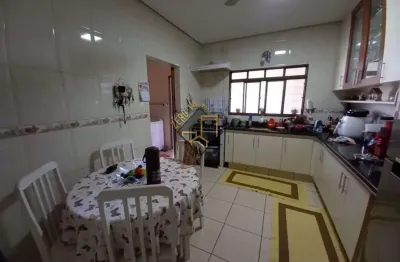 Oportunidade casa para venda pq .vista alegre / 3 quartos sendo uma suíte /