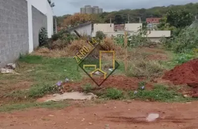 Terreno à venda no Jardim Nicéia, Bauru 