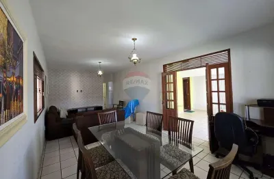 Excelente casa reformada na  cohabinal - 04 quartos e dependência completa