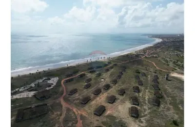 Vende-se Terreno à Beira-Mar em Muriú para Empreendimentos