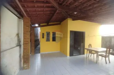 Casa com 2 quartos à venda na Rua Santa Rita, 200, Ponta Negra, Natal