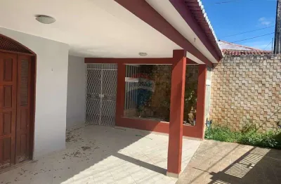 Casa com 3 quartos à venda na Rua Padre Cícero Romão Batista, 22, Emaús, Parnamirim