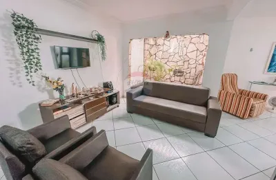 Casa com 5 quartos à venda no Lagoa Nova, Natal 