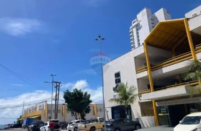 Sala 203 para locação comercial 24m²/ no ponta negra center