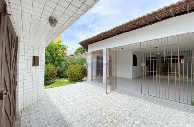 Casa com 3 quartos à venda na Rua Historiador Tobias Monteiro, 2054, Lagoa Nova, Natal