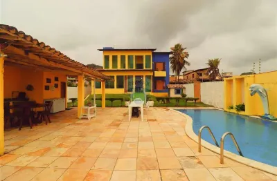 'luxuosa casa em búzios: 4 suítes à beira-mar com garagem para 8 carros'