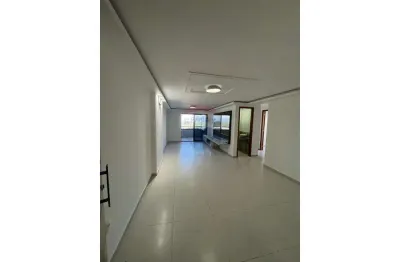 Apartamento com 3 quartos para alugar no Lagoa Nova, Natal 